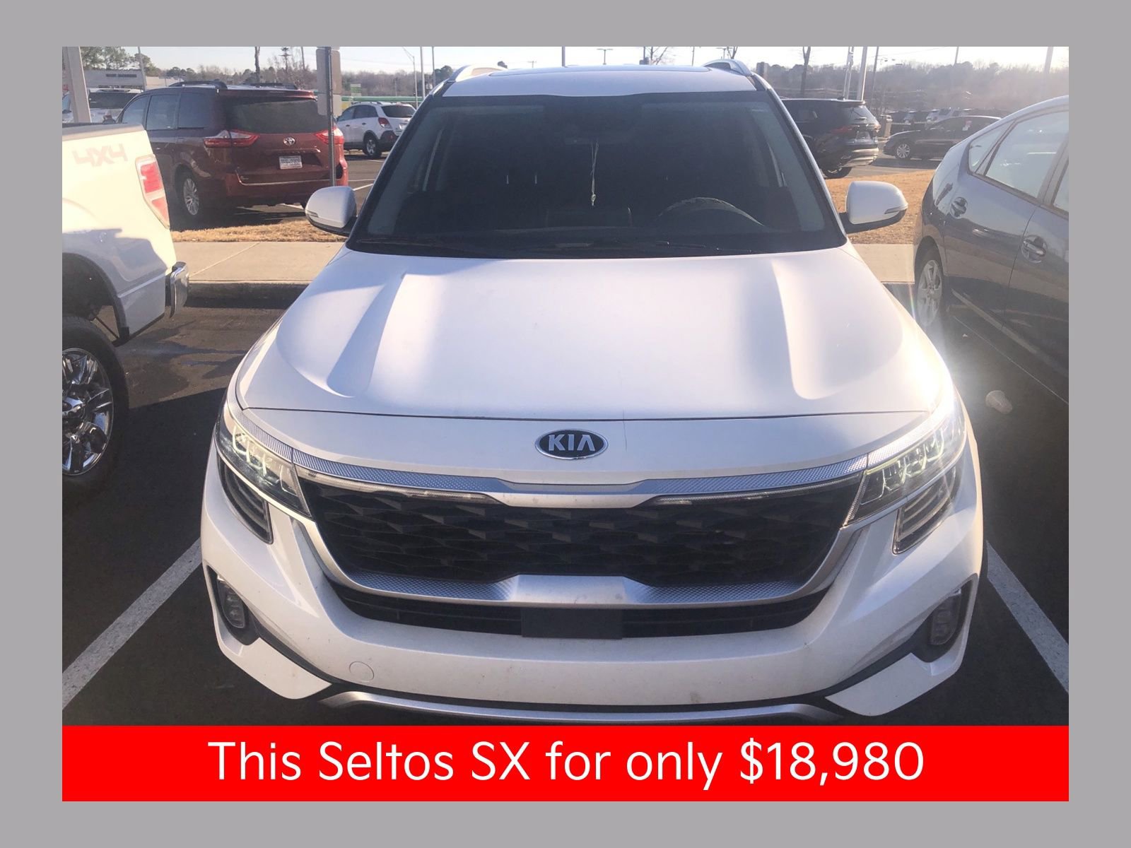 Used 2021 Kia Seltos SX w/ SX Sunroof Package image 1