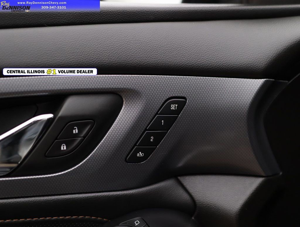 Used 2021 Chevrolet Traverse Premier w/ Redline Edition image 28