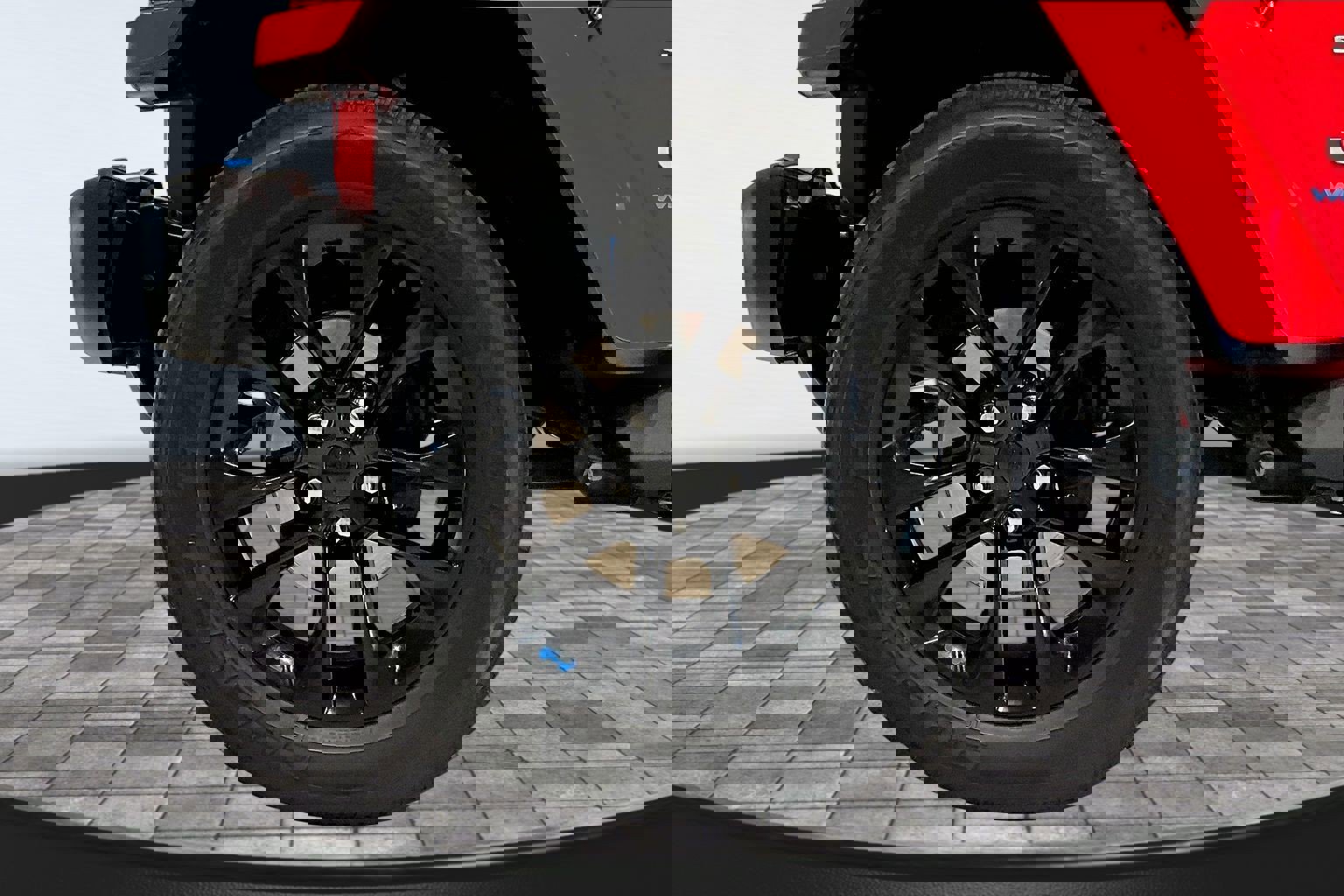 Used 2023 Jeep Wrangler Sahara w/ Cold Weather Group image 34