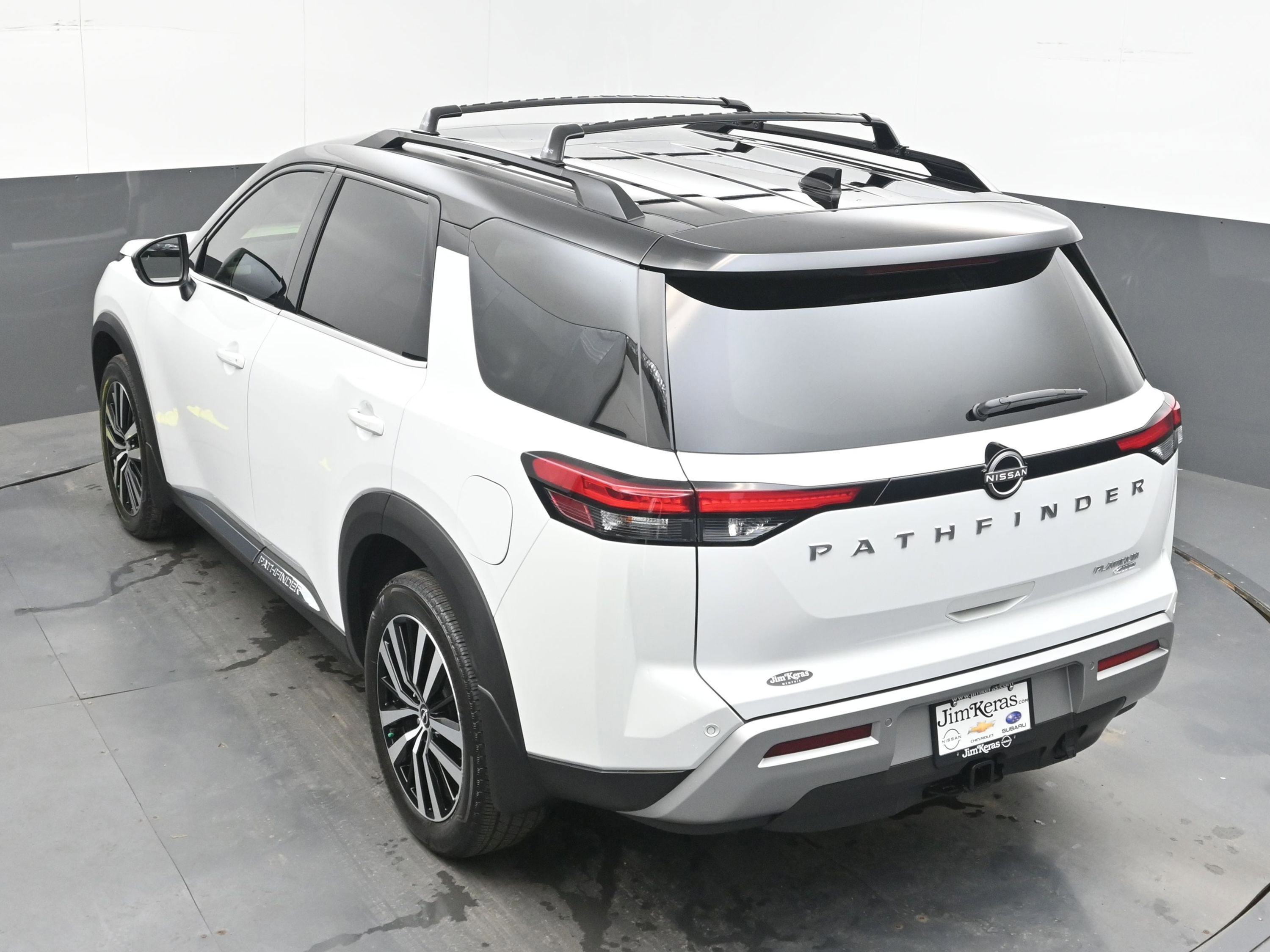 Certified 2025 Nissan Pathfinder Platinum AWD/4WD image 38