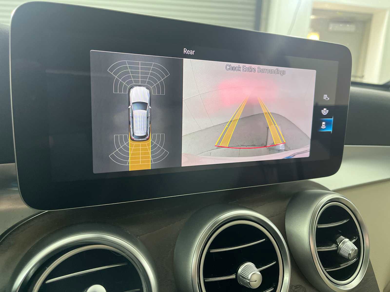 Used 2021 Mercedes-Benz GLC 300 4MATIC image 29