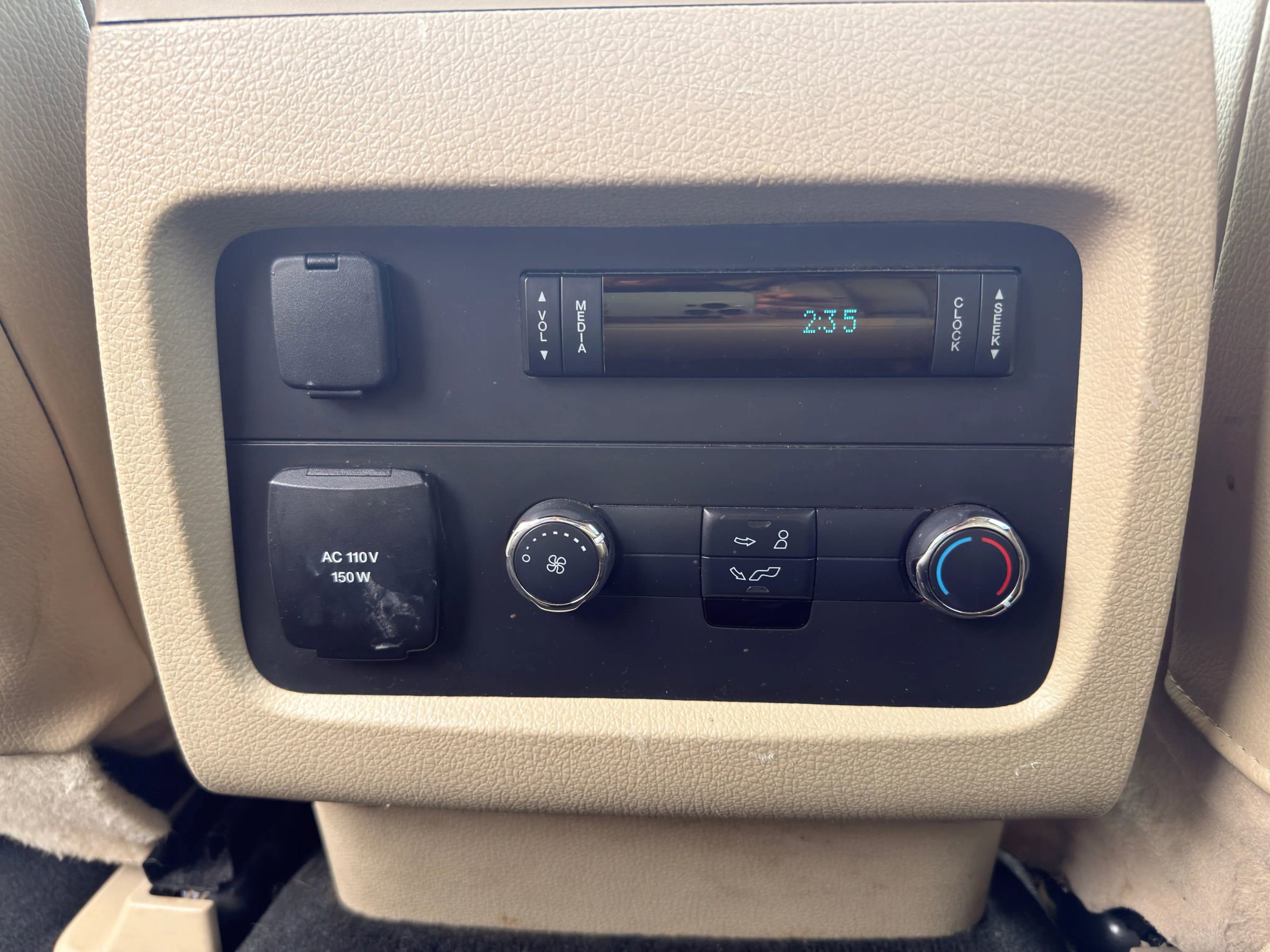 Used 2017 Ford Expedition EL XLT w/ Equipment Group 202A AWD/4WD image 24