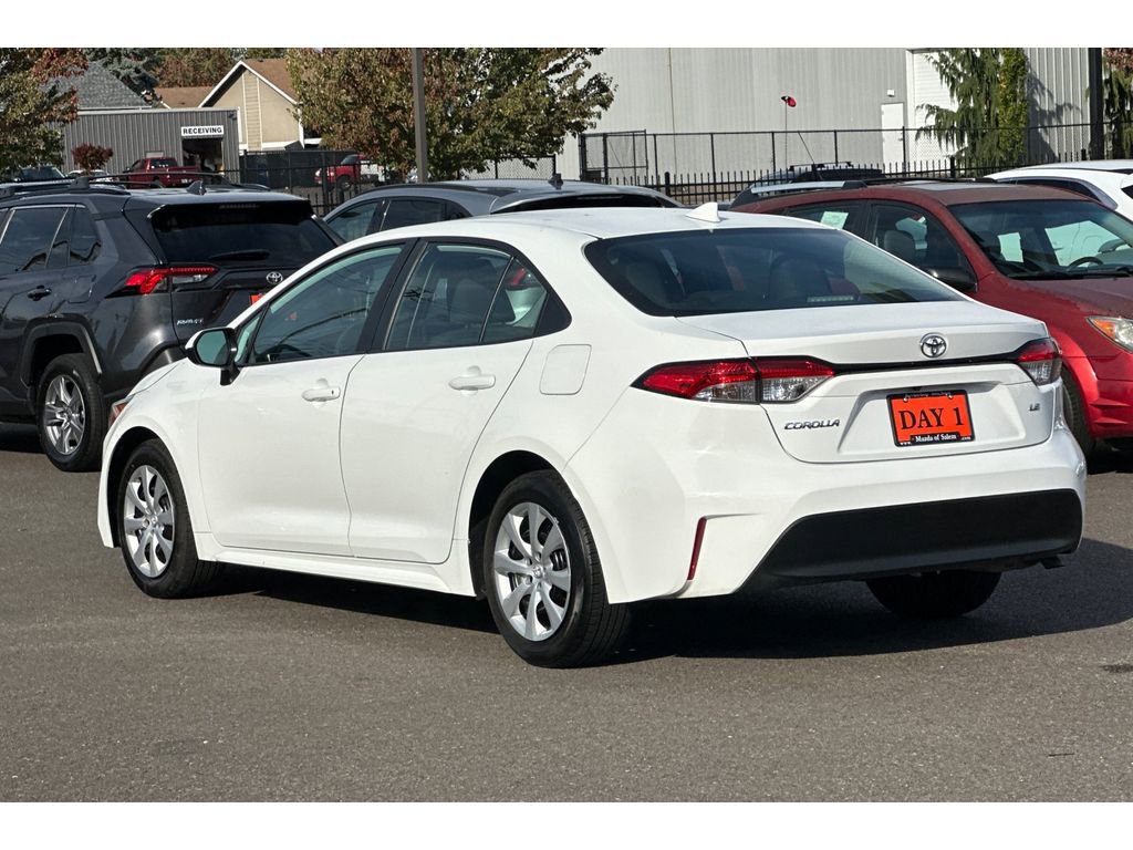 Used 2024 Toyota Corolla LE image 8
