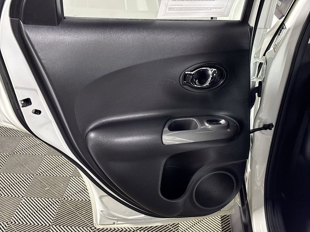 Used 2015 Nissan Juke S AWD/4WD image 18