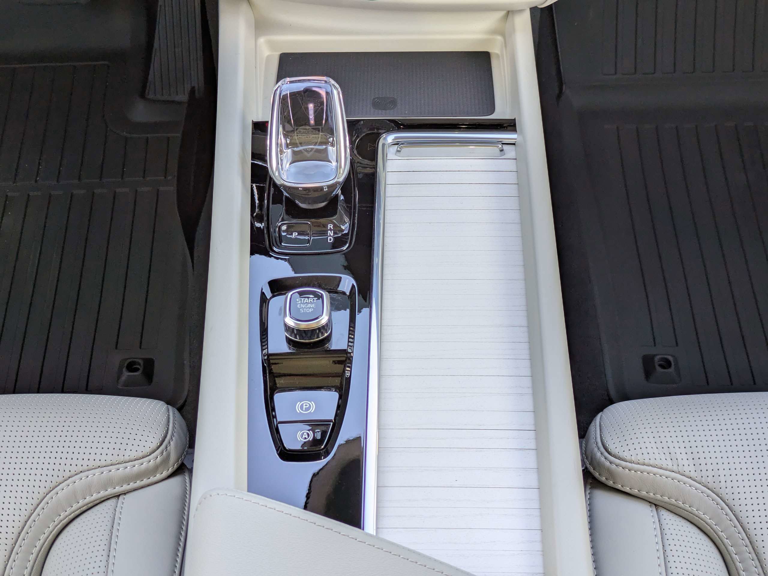 New 2026 Volvo XC60 B5 Ultra w/ Protection Package Premier image 20