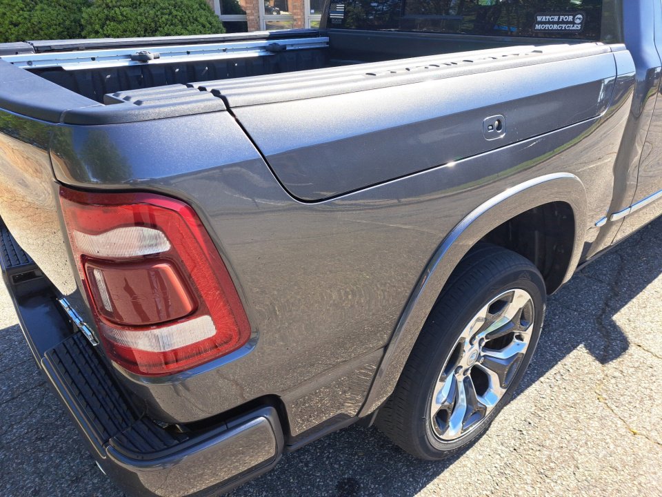 Used 2021 RAM 1500 Limited AWD/4WD image 18