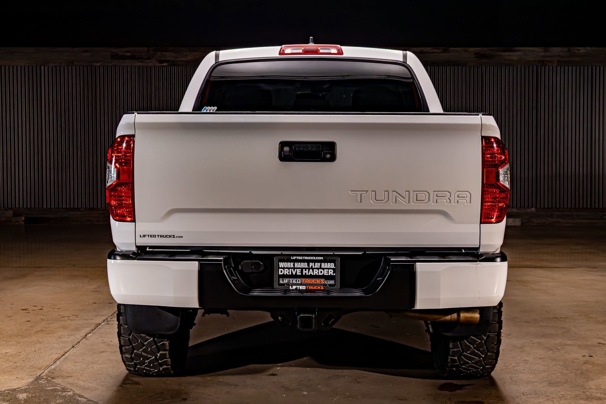 Used 2020 Toyota Tundra SR5 w/ SX Package AWD/4WD image 8