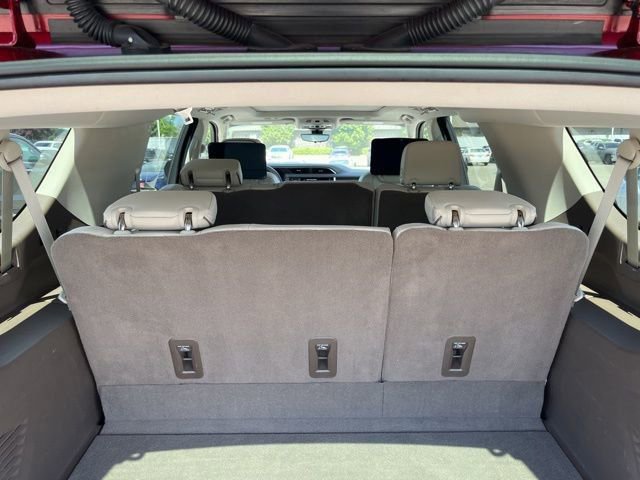 Used 2021 GMC Yukon XL Denali w/ Denali Ultimate Package image 7