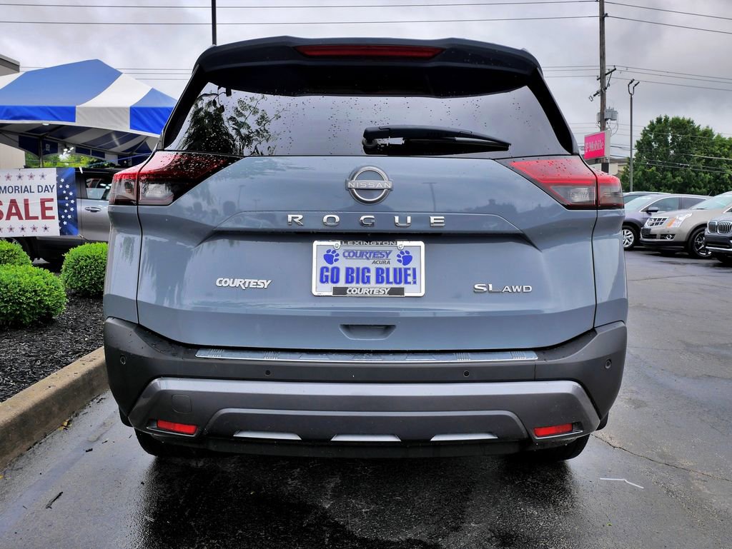 Used 2023 Nissan Rogue SL AWD/4WD image 6