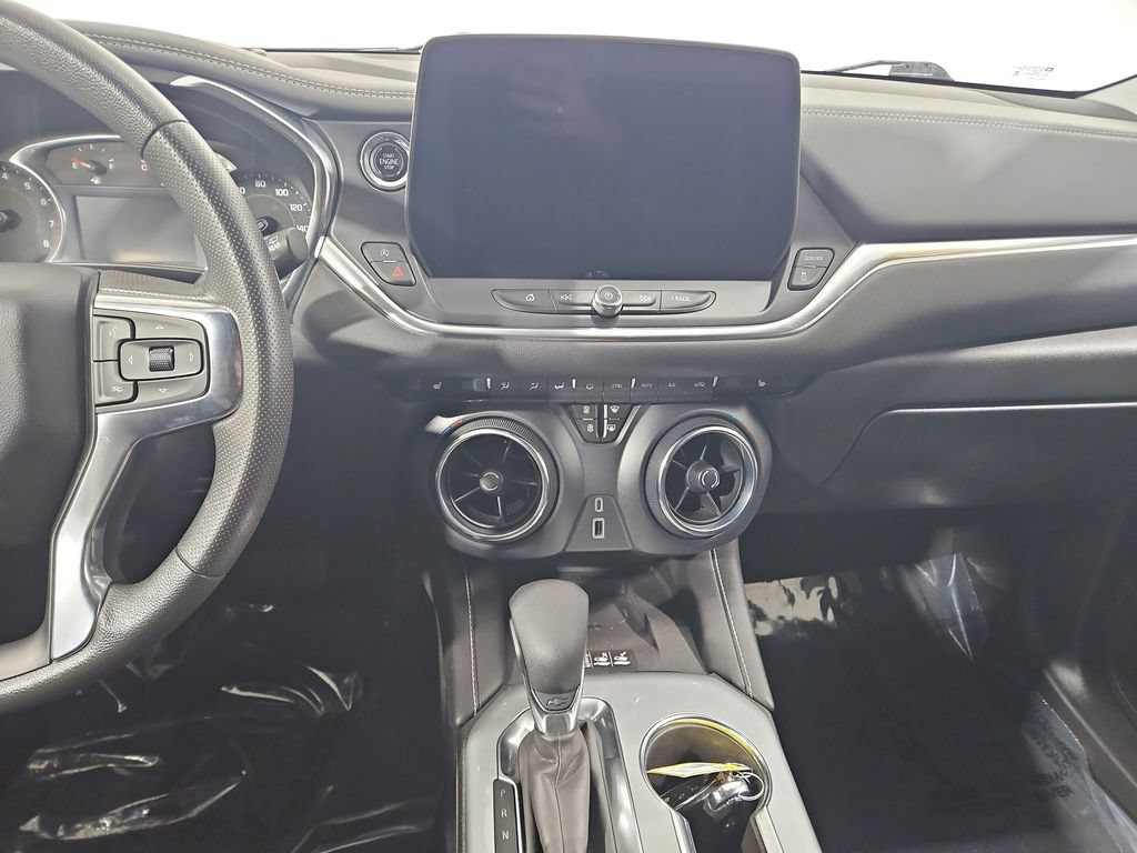 Used 2024 Chevrolet Blazer LT w/ Convenience Package AWD/4WD image 18