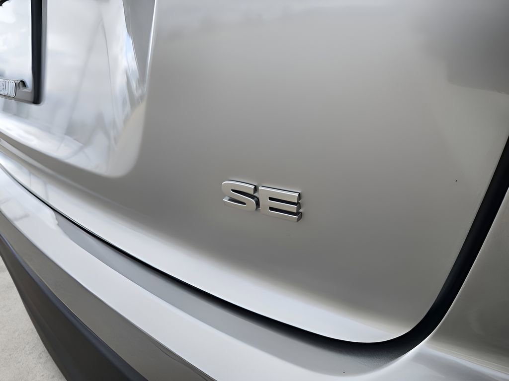 Used 2022 Mitsubishi Eclipse Cross SE image 11