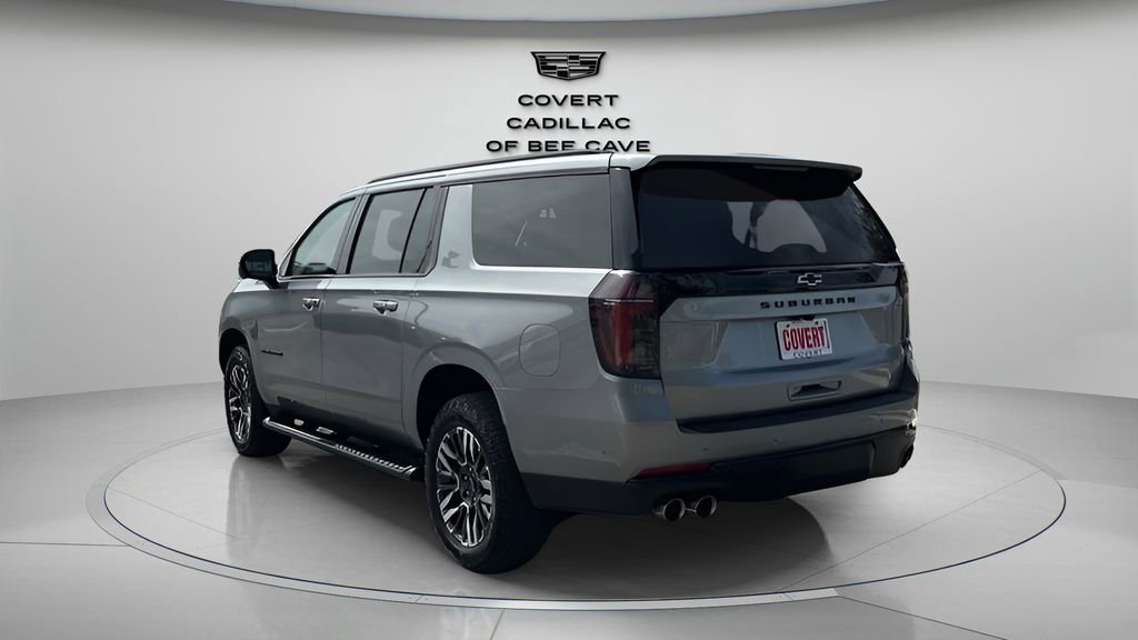 Used 2025 Chevrolet Suburban Z71 image 6