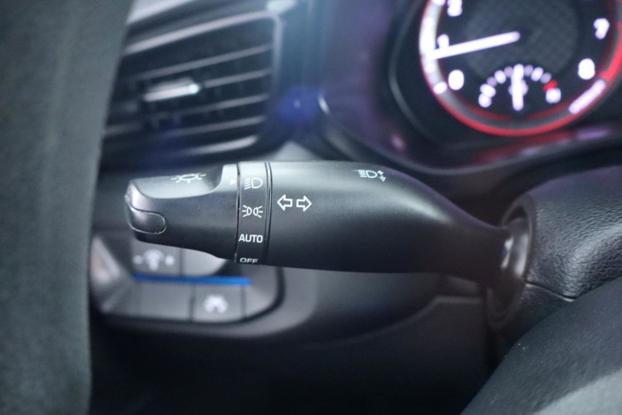 Used 2020 Hyundai Veloster 2.0 FWD image 24