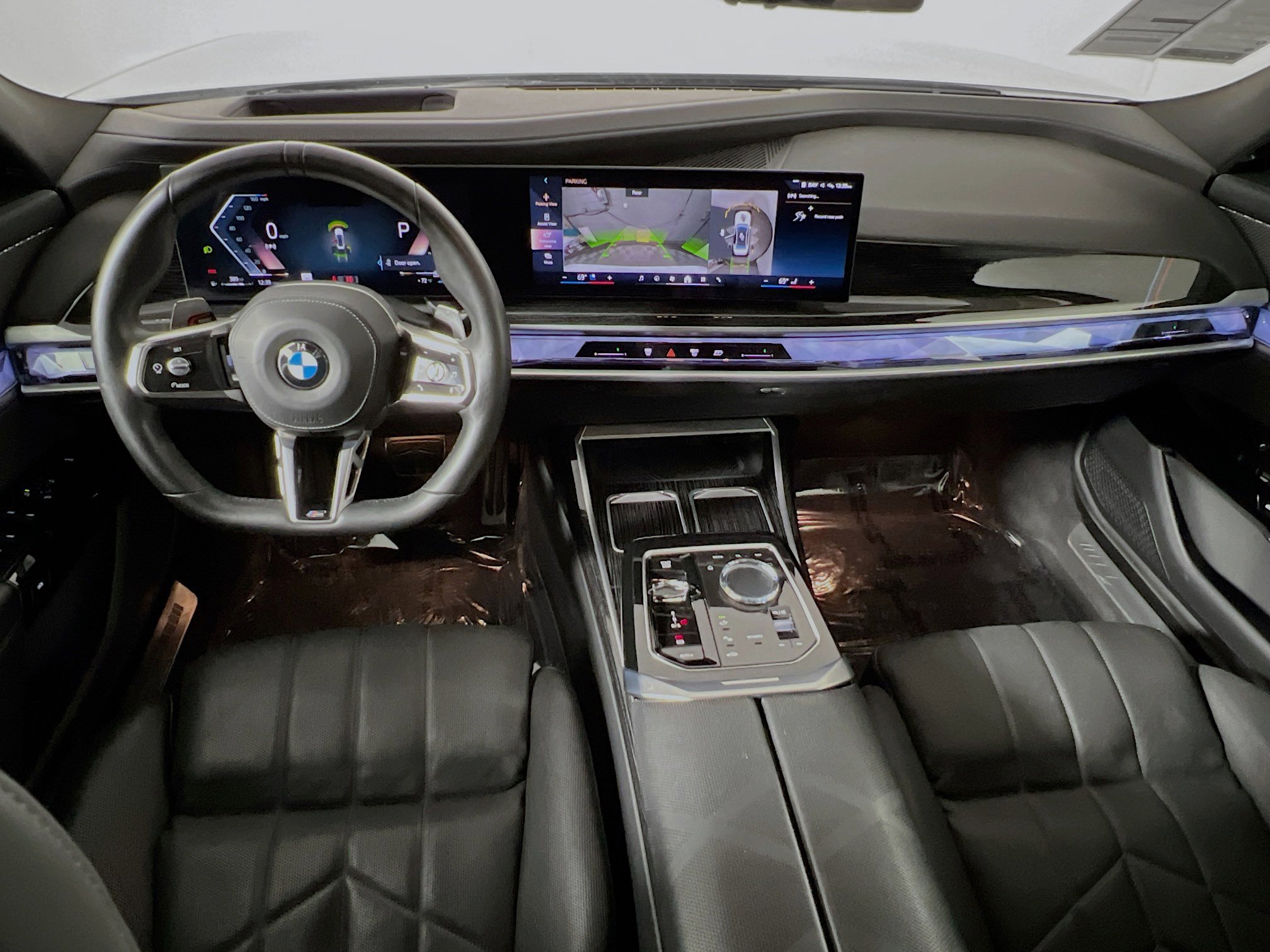 Used 2025 BMW 740i xDrive image 30