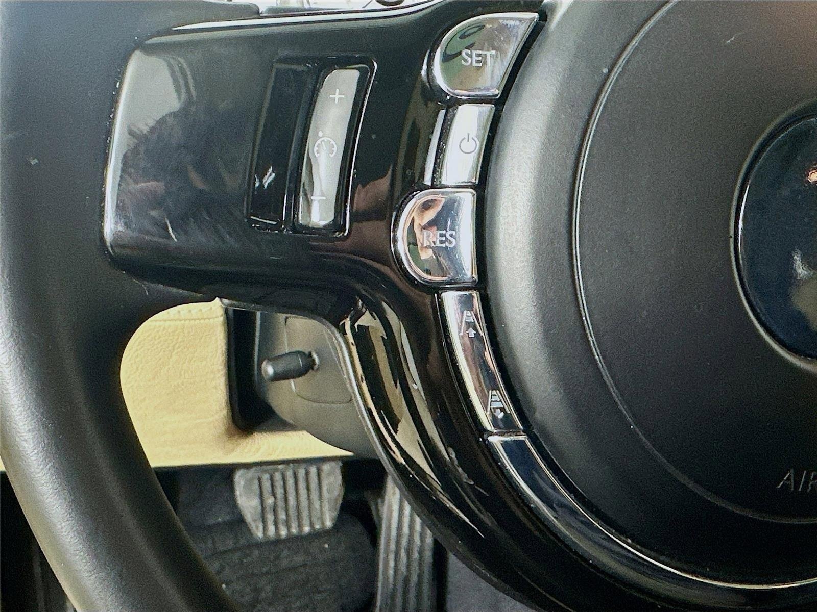 Used 2014 Rolls-Royce Ghost image 19