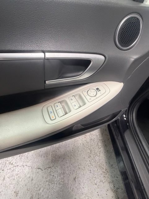 Used 2024 Hyundai Sonata SEL FWD image 23