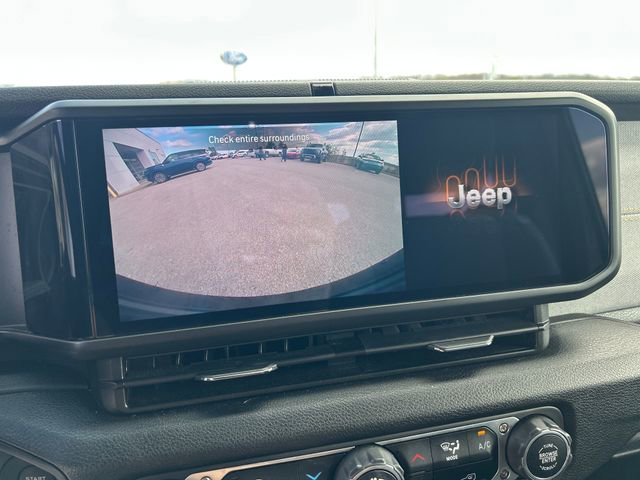 Used 2025 Jeep Wrangler Sport image 26