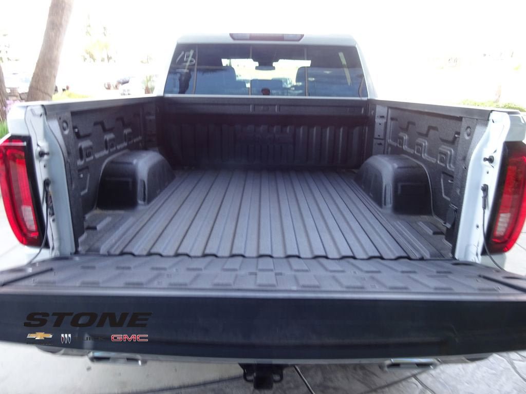 New 2026 GMC Sierra 1500 SLT w/ SLT Premium Package AWD/4WD image 8