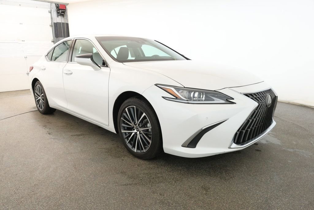 Used 2024 Lexus ES 350 w/ Premium Package image 3