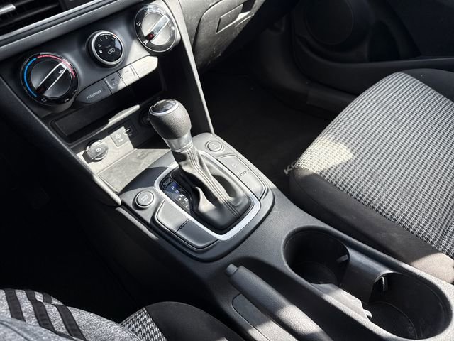Used 2019 Hyundai Kona SE AWD/4WD image 24