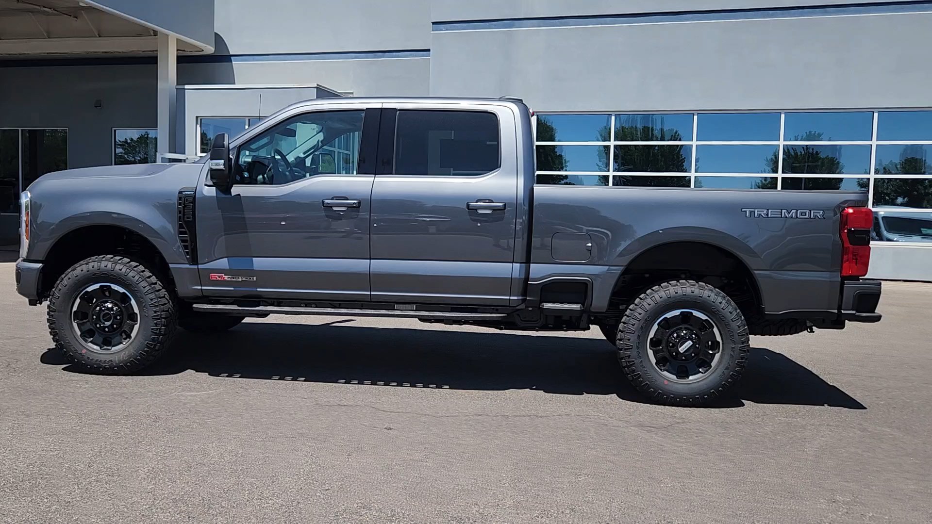New 2026 Ford F350 Lariat w/ Tremor Off-Road Package AWD/4WD image 5