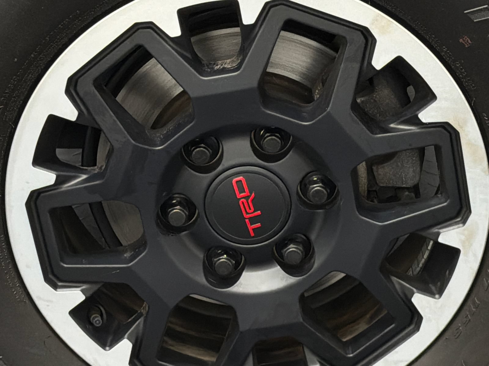 Used 2024 Toyota Tacoma TRD Off-Road AWD/4WD image 5