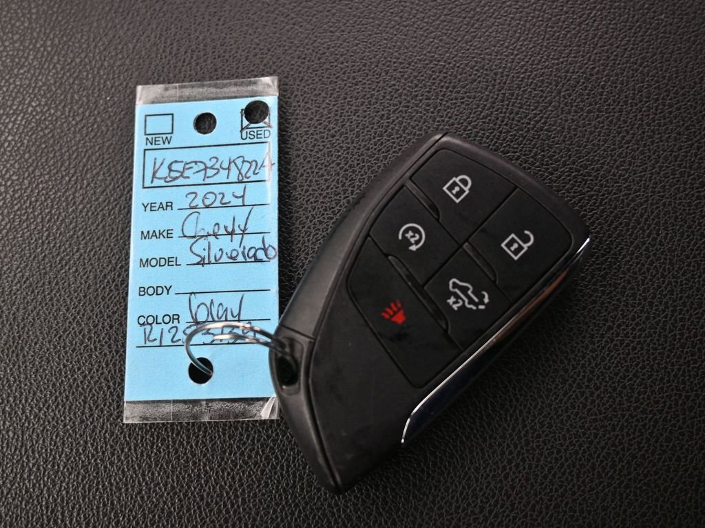 Used 2024 Chevrolet Silverado 1500 RST image 19