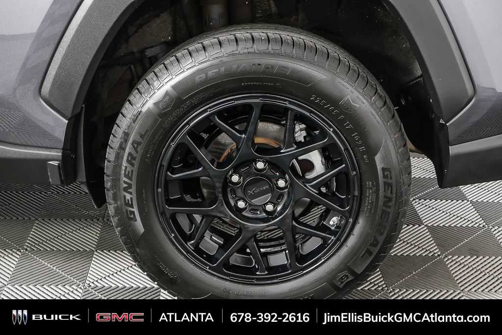 Used 2021 Toyota RAV4 LE image 34