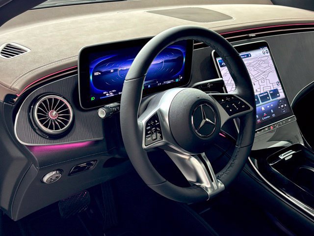 New 2026 Mercedes-Benz EQE 320 4MATIC SUV image 27