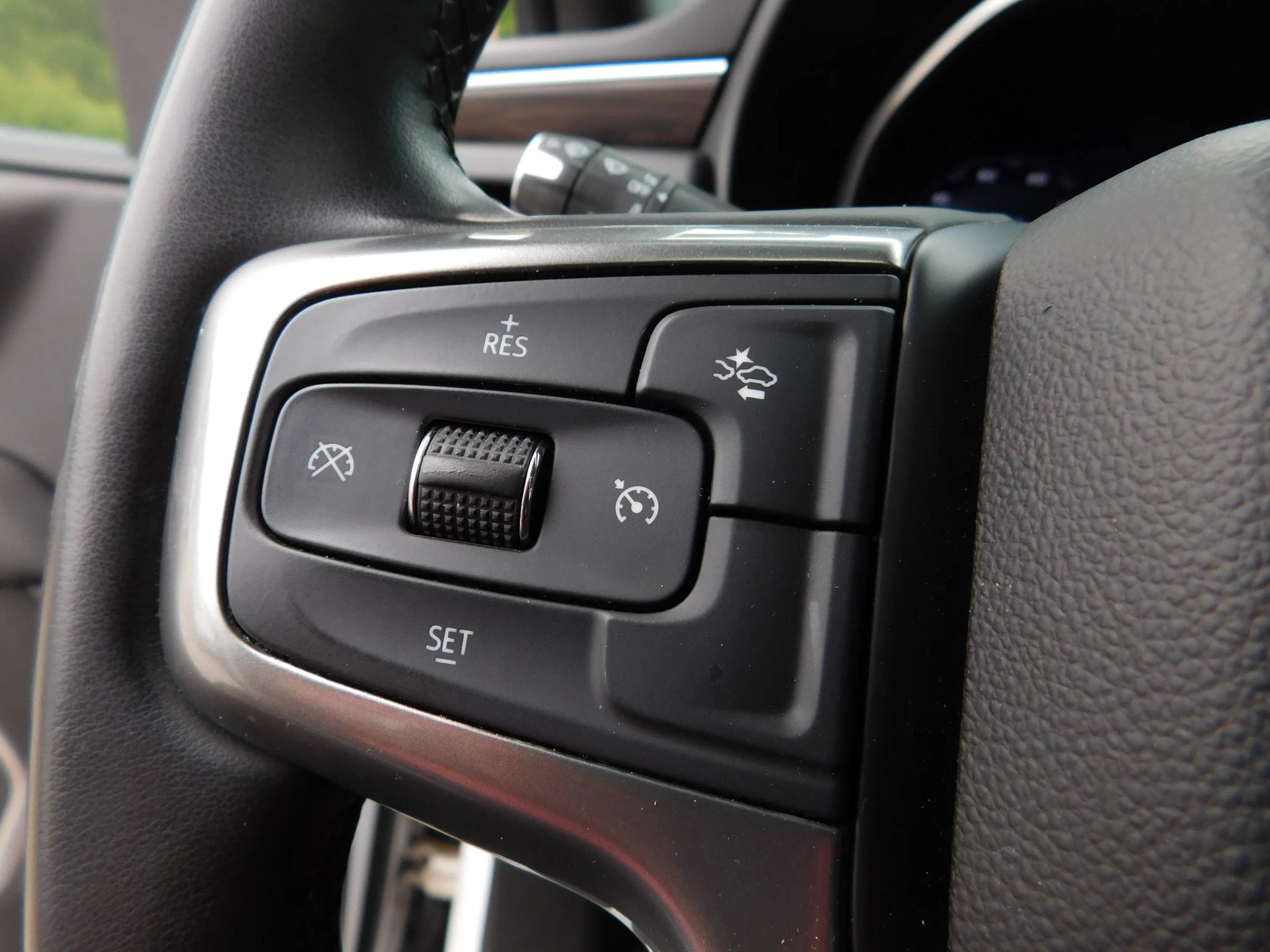 Used 2023 Chevrolet Tahoe Z71 AWD/4WD image 23