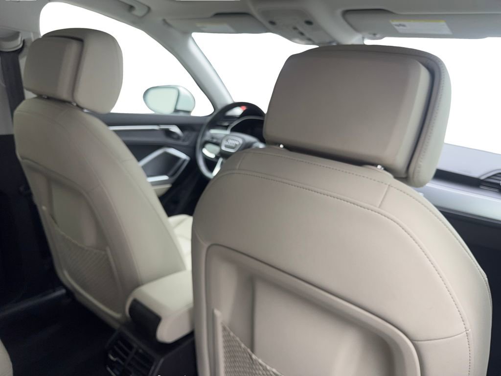 Used 2022 Audi Q3 2.0T Premium w/ Convenience Package image 42