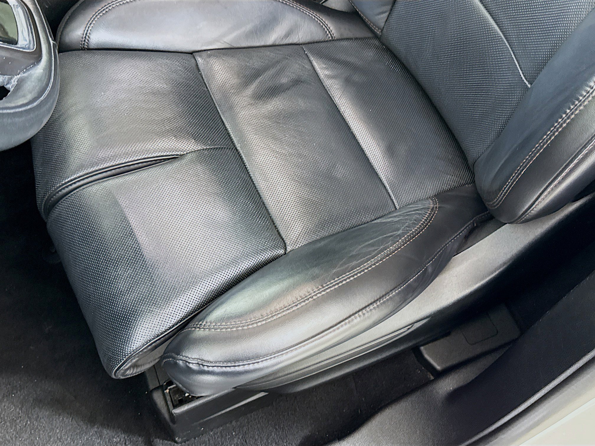 Used 2021 Lincoln Aviator Reserve w/ Equipment Group 202A image 21