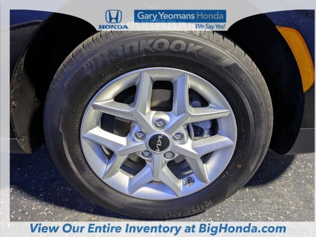 Used 2025 Kia Soul LX w/ LX Technology Package image 14