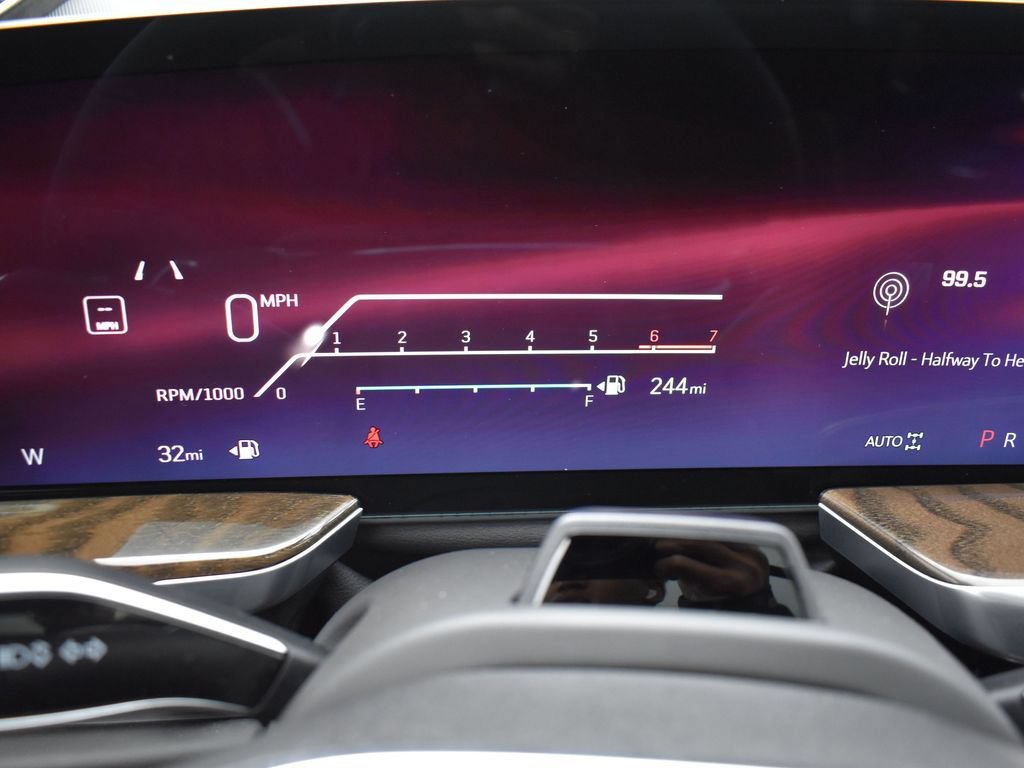 Certified 2026 Cadillac Escalade Platinum Sport w/ LPO, ONYX Package AWD/4WD image 19