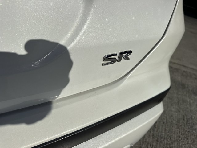 Used 2024 Nissan Kicks SR w/ SR Premium Package FWD image 25