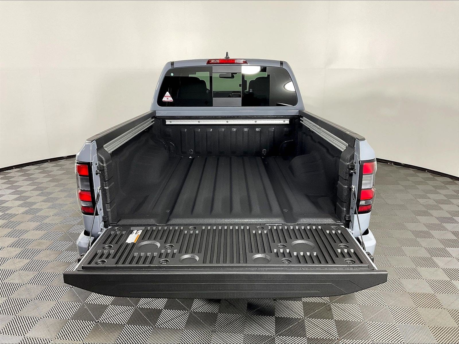New 2027 Nissan Frontier SV w/ SV Convenience Package AWD/4WD image 21