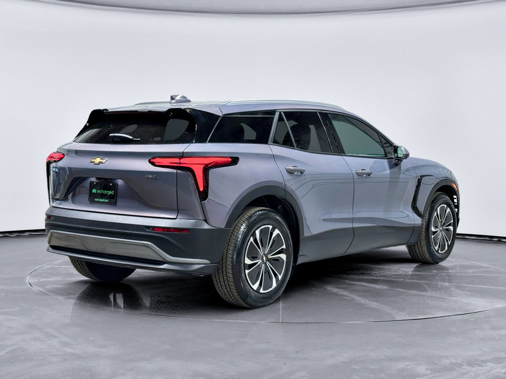 Used 2025 Chevrolet Blazer EV LT AWD/4WD image 3