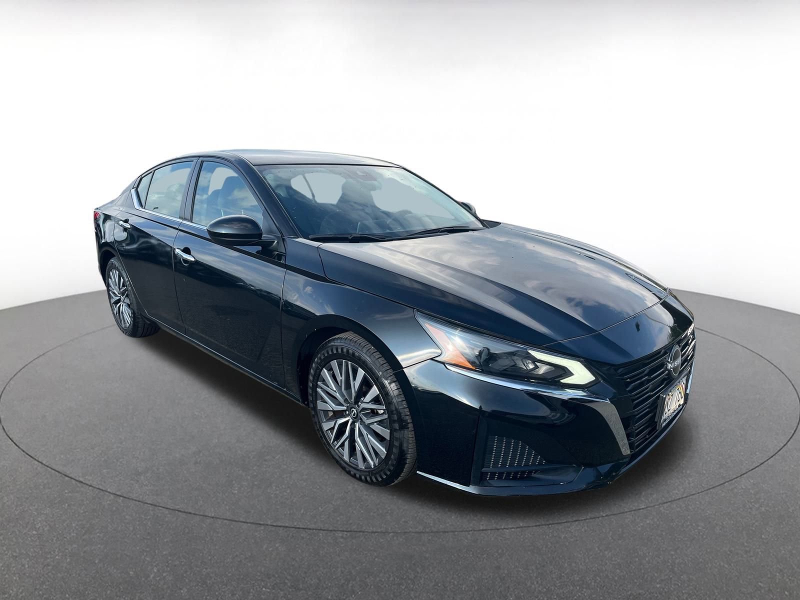 Used 2023 Nissan Altima 2.5 SV