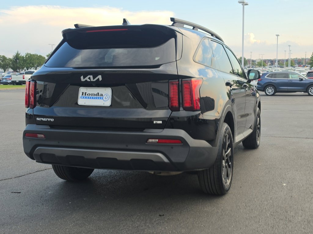 Used 2023 Kia Sorento S AWD/4WD image 9