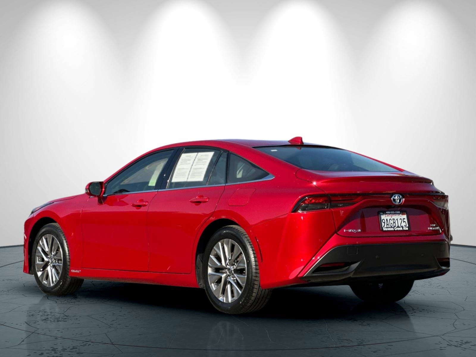 Used 2022 Toyota Mirai XLE image 6