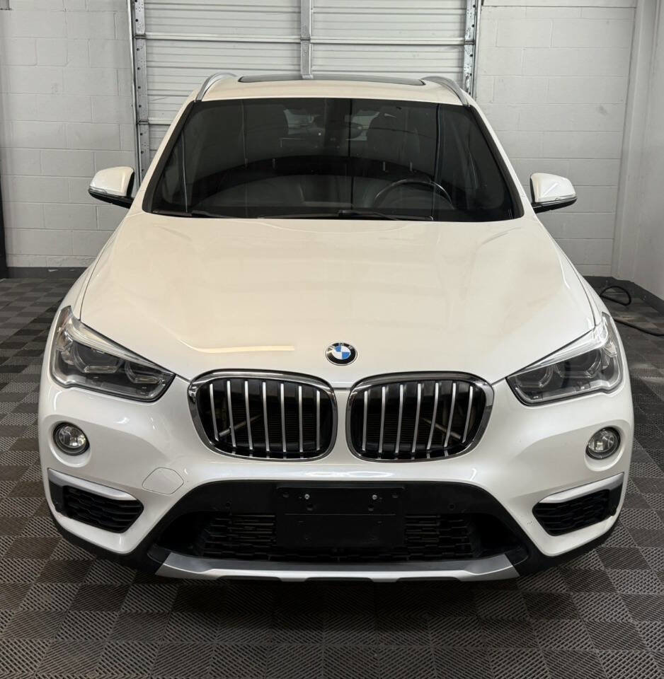 Used 2017 BMW X1 xDrive28i image 3