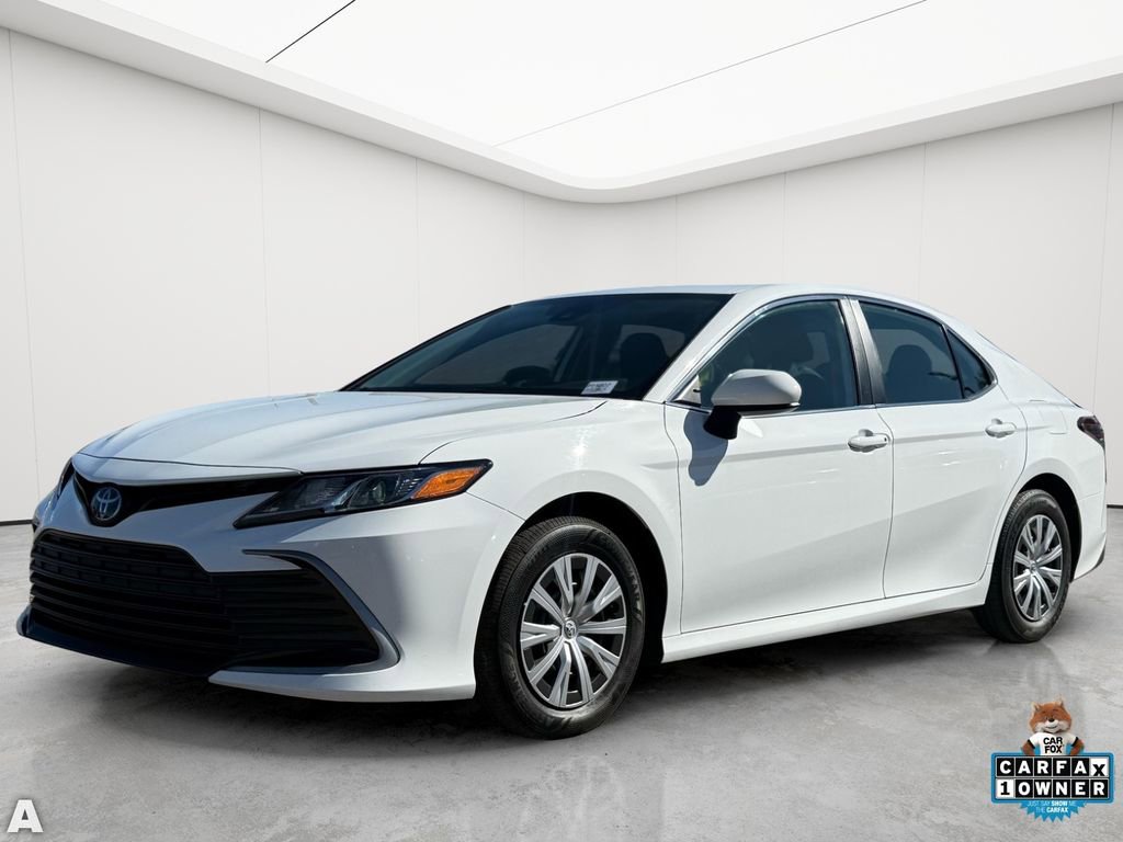 Used 2023 Toyota Camry LE FWD image 2