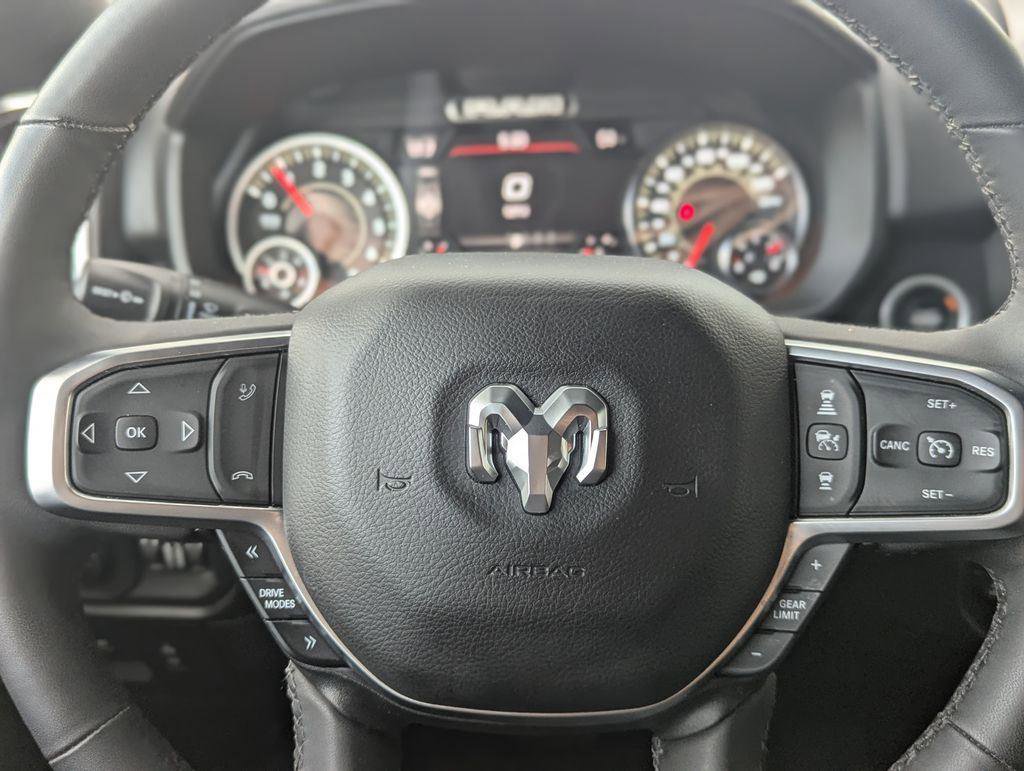 Used 2025 RAM 1500 Big Horn AWD/4WD image 25