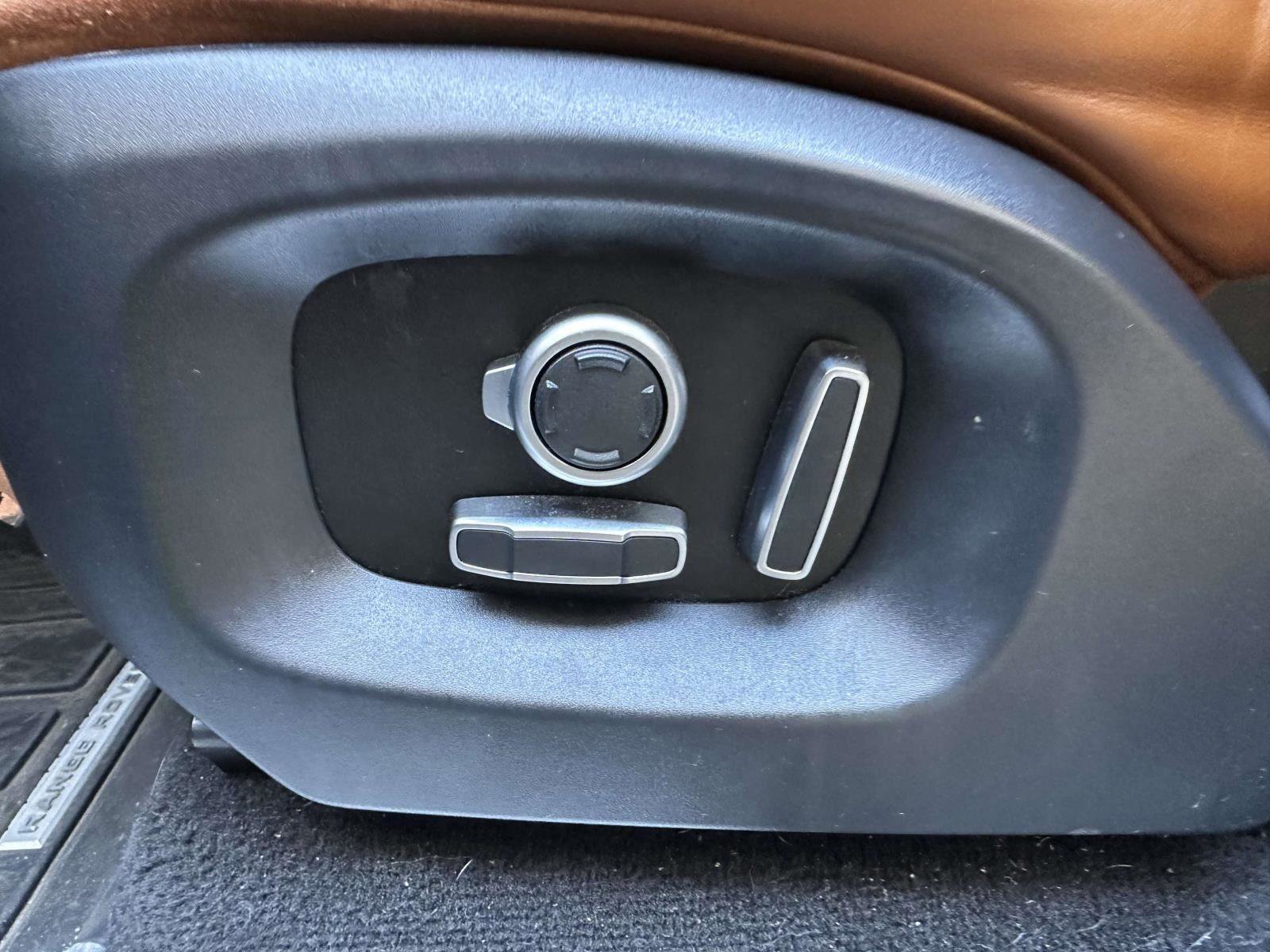 Used 2016 Land Rover Range Rover Sport Autobiography image 23