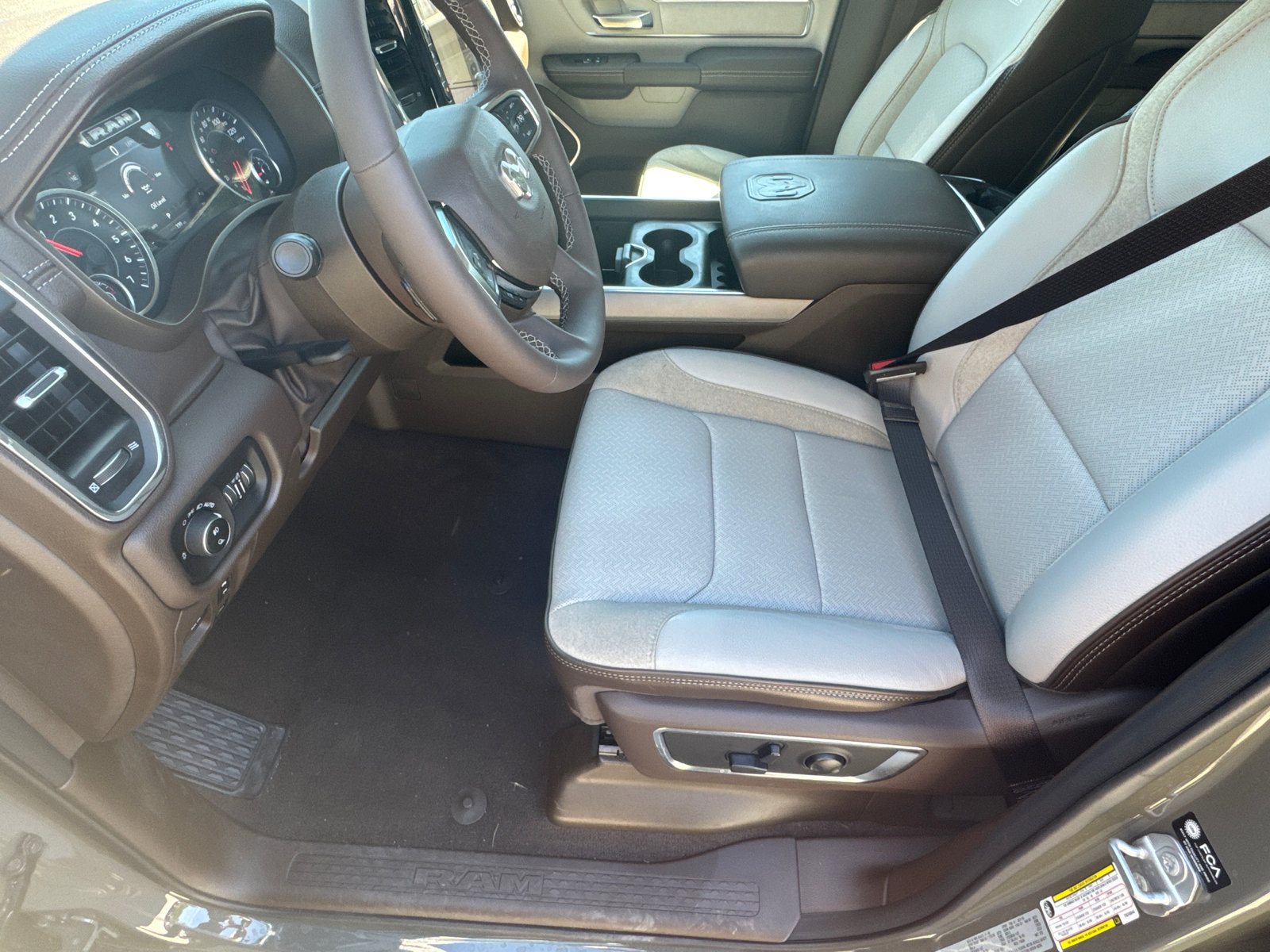 Used 2026 RAM 1500 Laramie w/ Bed Utility Group AWD/4WD image 6