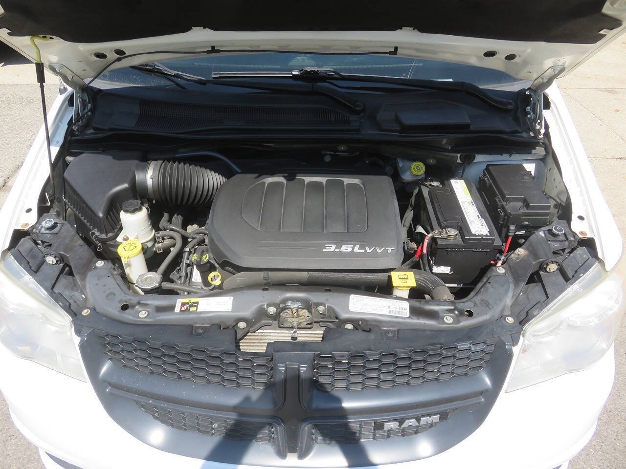 Used 2013 RAM C/V Tradesman FWD image 31