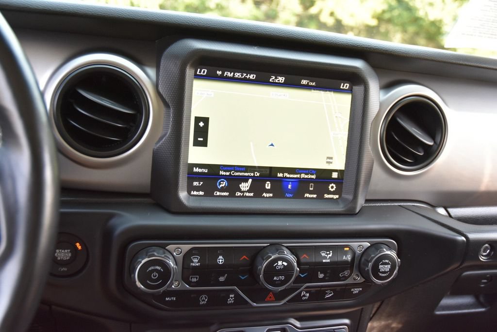 Used 2021 Jeep Wrangler Unlimited Sport AWD/4WD image 17