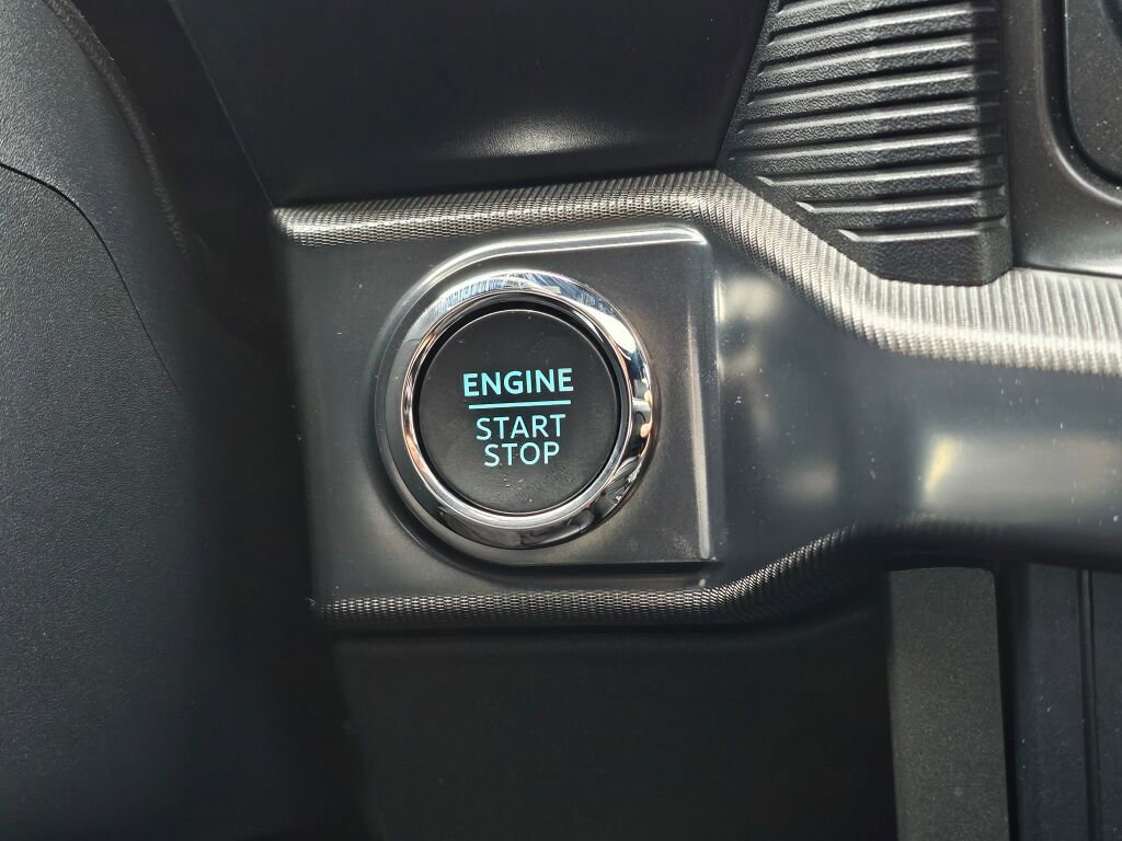 Certified 2025 Ford F150 Lariat w/ Equipment Group 502A High image 28