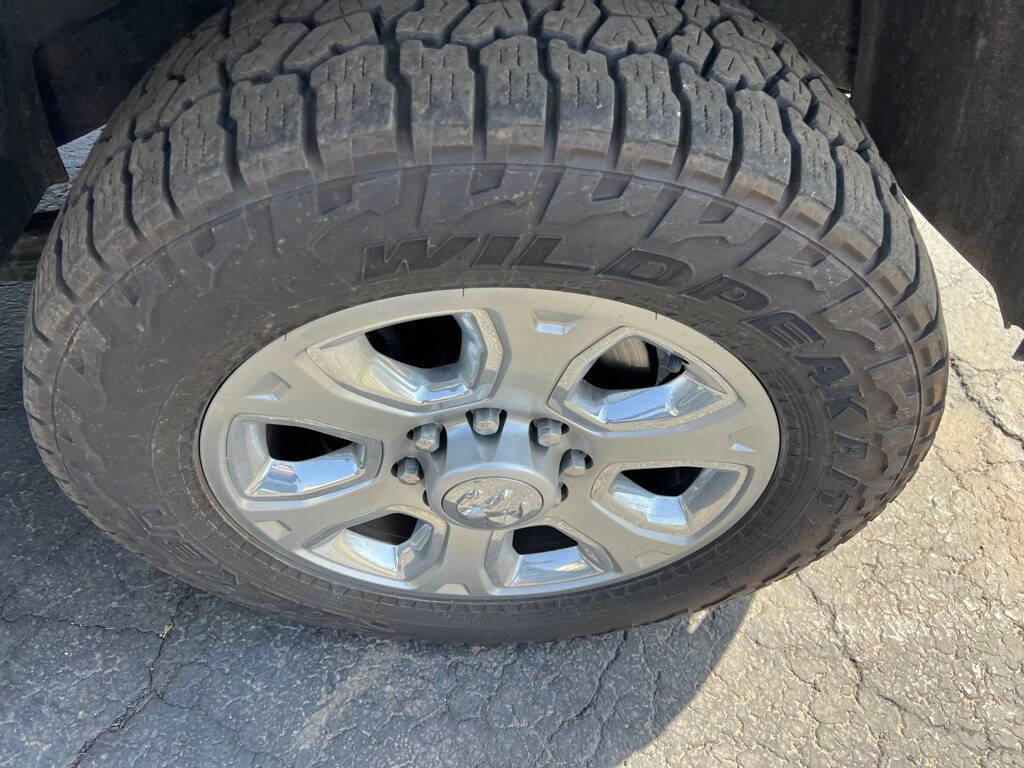 Used 2016 RAM 2500 Laramie AWD/4WD image 5