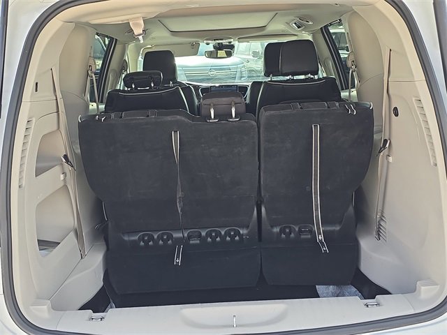 Used 2024 Chrysler Pacifica Limited image 12